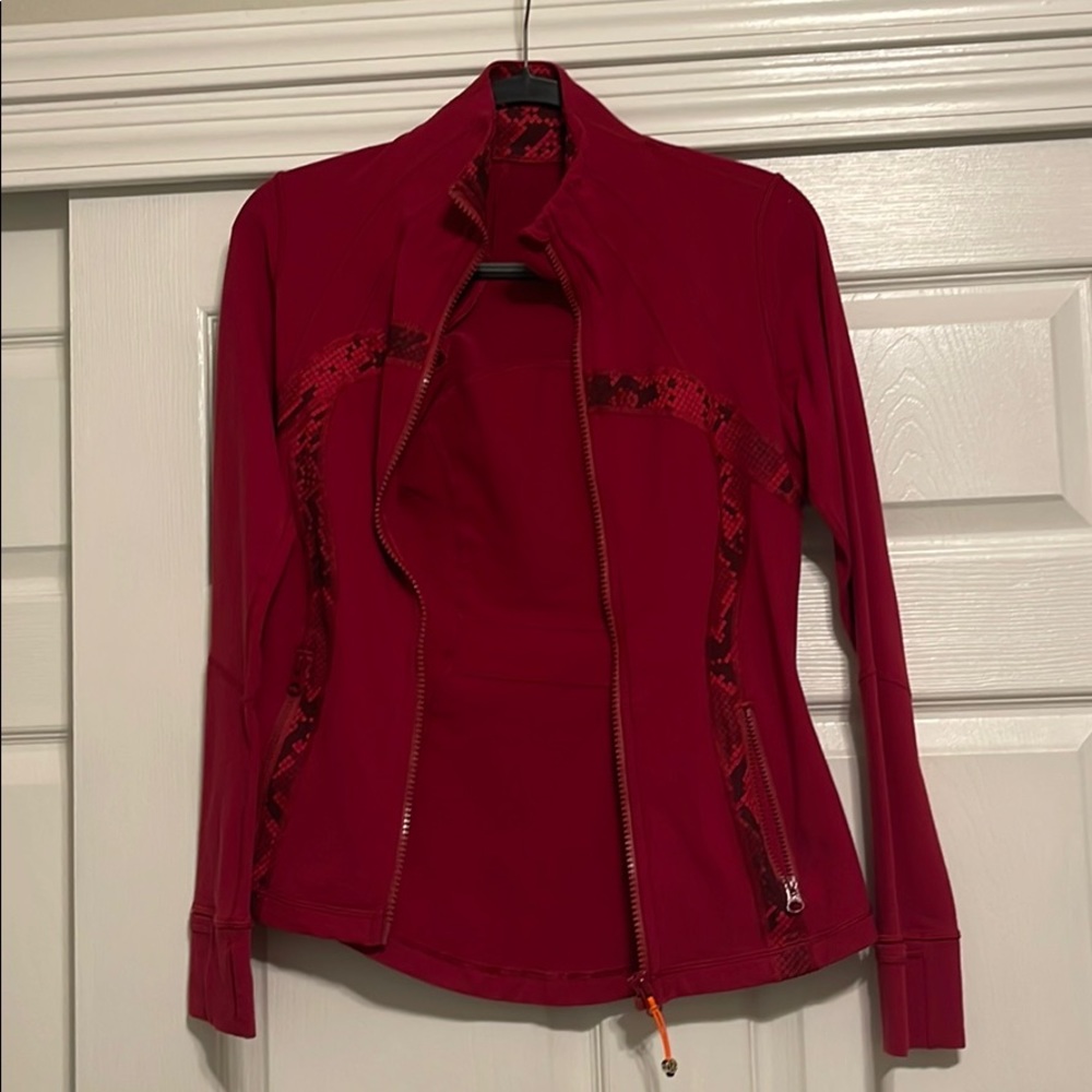 Lululemon Define Jacket lightly used
